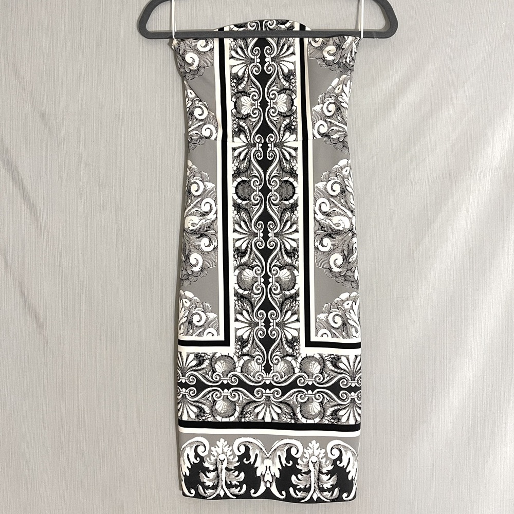 Express bandeau/ strapless dress
